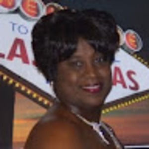 Meet your Posher, Lenell